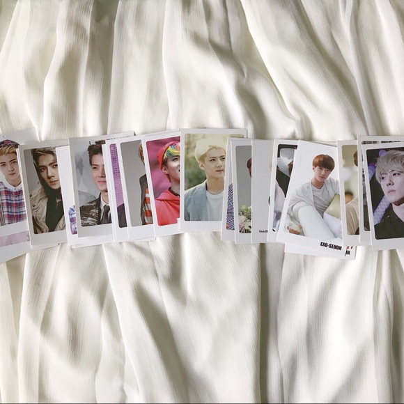KPop EXO Sehun Photo Cards and Button Pins - Picture 6 of 8